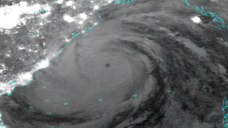 फेलीन चक्रीवादळाच्या आघातास बळी पडलेल्या सागरी मच्छीमार समुदायांचे पुनर्वसन