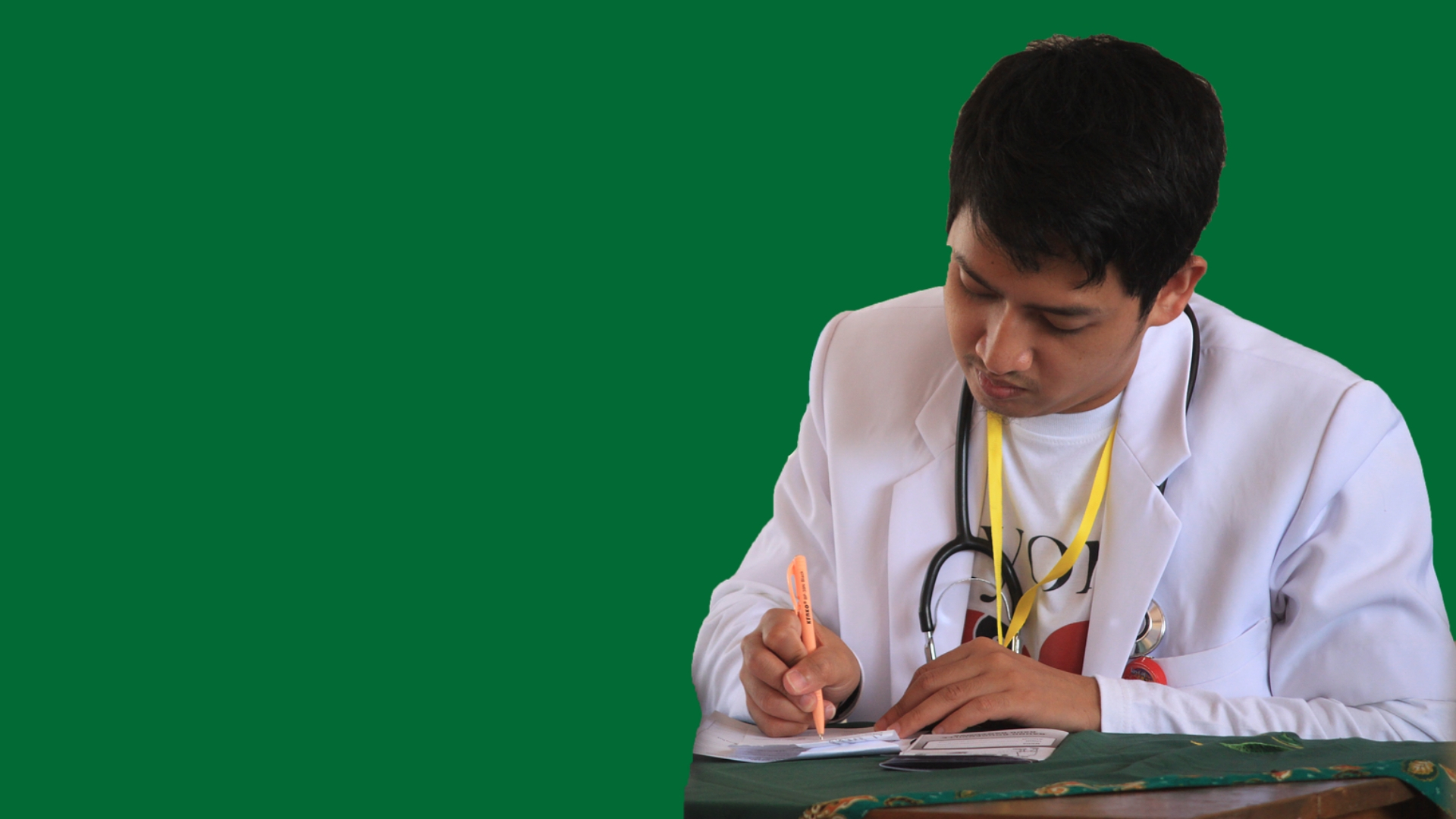 Why are budding doctors hesitant to work in rural areas?