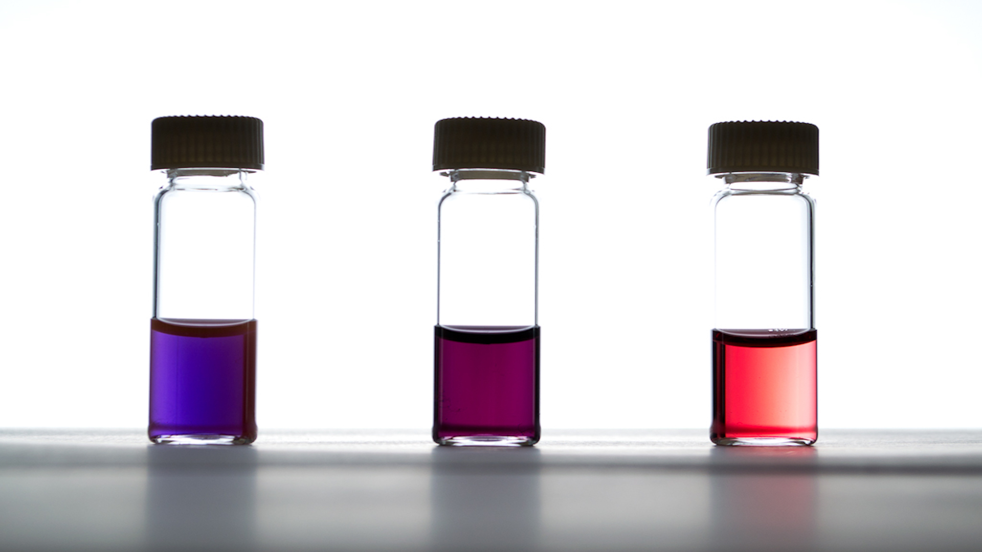 A nano-tale of the vivid colours of gold
