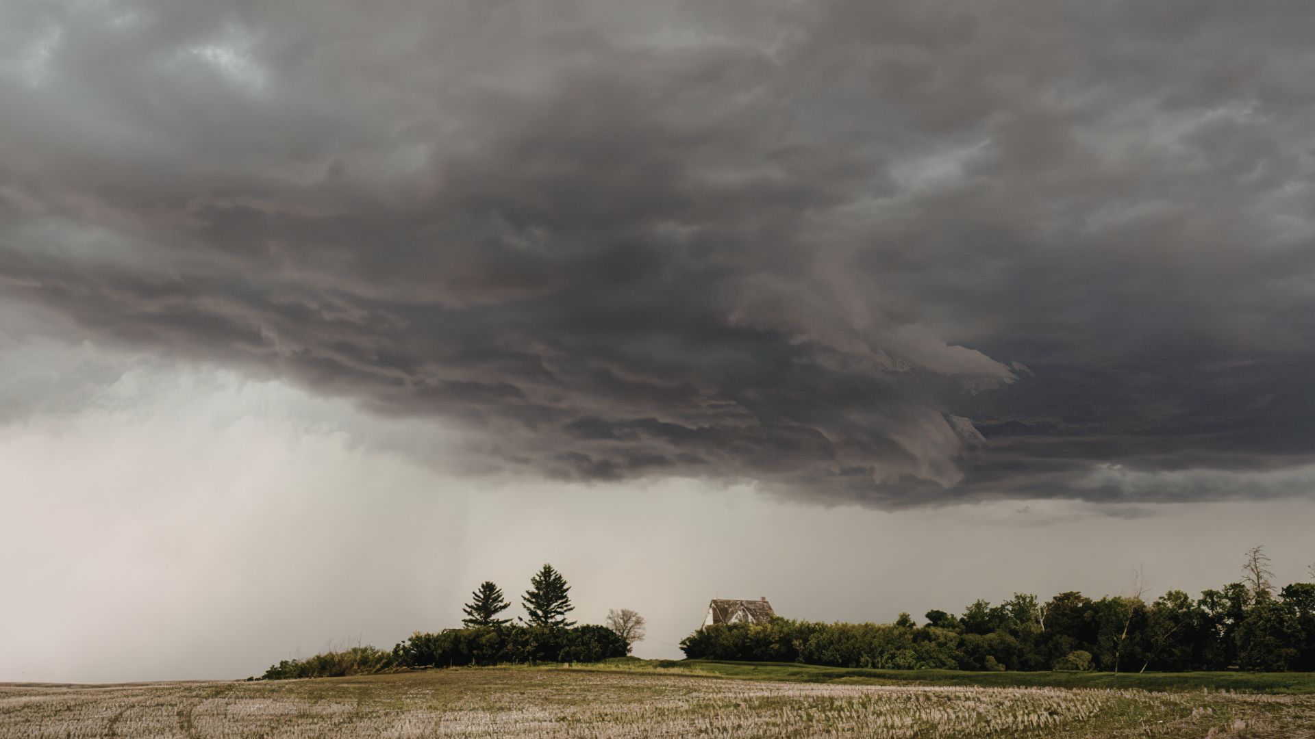 Researchers use 'messy' weather data to upgrade storm forecasts
